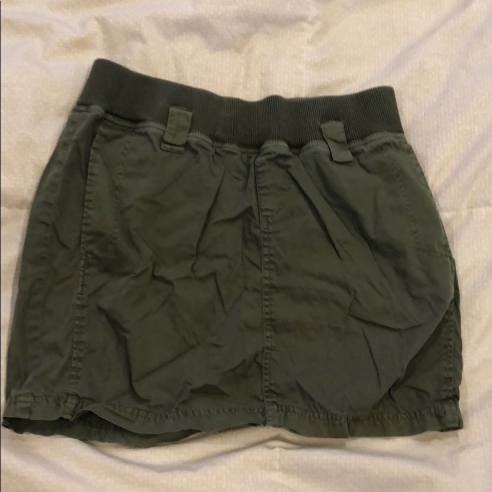 Bench skirt